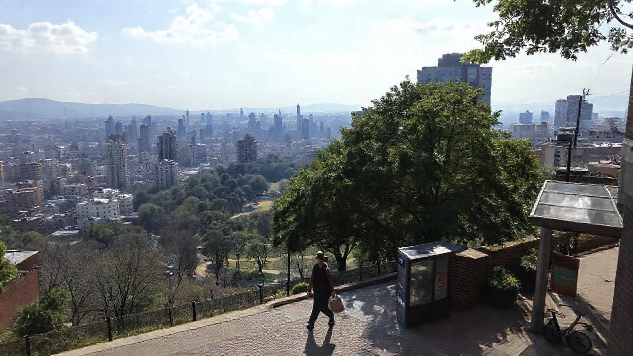 Ciudad vibrante, compleja y en perspectiva